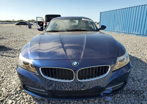 2011 BMW Z4 Sdrive30I z USA, uszkodzony, nr VIN WBALM5C52BE378443